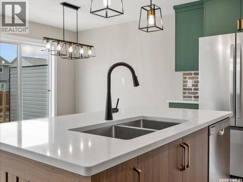 4748 Ferndale Crescent, Regina, SK - Indoor Photo Showing Kitchen With Double Sink With Upgraded Kitchen