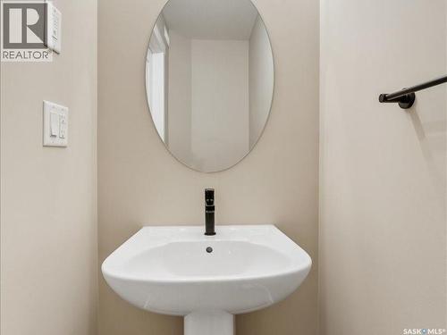 4748 Ferndale Crescent, Regina, SK - Indoor Photo Showing Bathroom