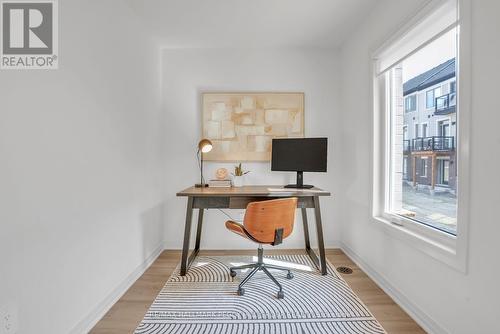 86 Brandon Crescent, New Tecumseth, ON - Indoor Photo Showing Office