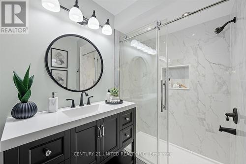 749 Spillsbury Drive, Peterborough (Otonabee Ward 1), ON - Indoor Photo Showing Bathroom