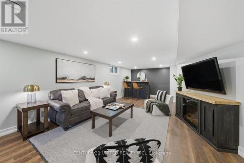 749 Spillsbury Drive, Peterborough (Otonabee Ward 1), ON - Indoor Photo Showing Living Room With Fireplace