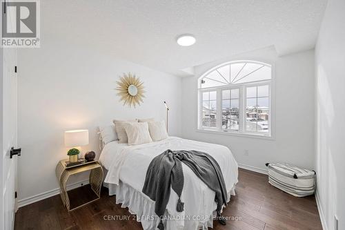 1942 Wateroak Drive, London North (North S), ON - Indoor Photo Showing Bedroom
