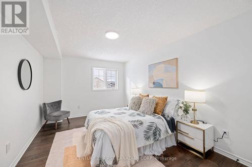 1942 Wateroak Drive, London North (North S), ON - Indoor Photo Showing Bedroom