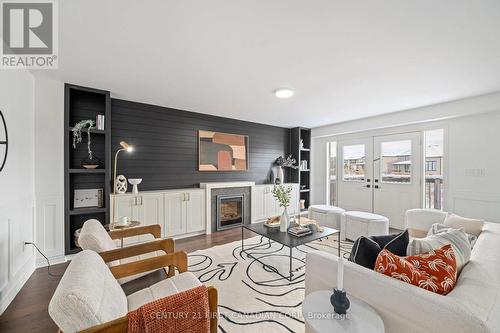 1942 Wateroak Drive, London North (North S), ON - Indoor With Fireplace