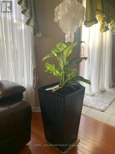 115 Macara Crescent, Ottawa, ON - Indoor Photo Showing Other Room