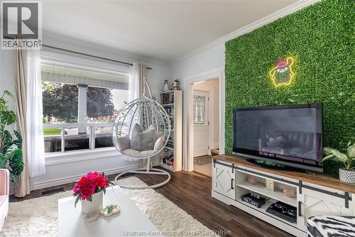 21 Alice Street, Thamesville, ON - Indoor