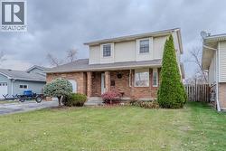 114 Kingsway  Essex, ON N8M 3C2