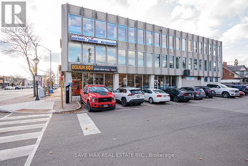 230 Lakeshore Road E, Mississauga, ON 