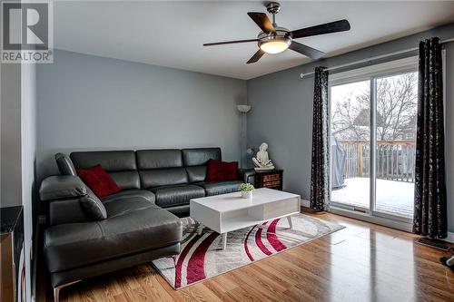 52 Abbe Street, Chelmsford, ON - Indoor Photo Showing Living Room
