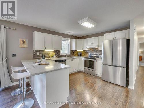 71 61St Street S, Wasaga Beach, ON - Indoor Photo Showing Kitchen With Stainless Steel Kitchen With Upgraded Kitchen