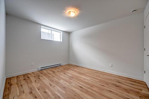 Bedroom - 23 Rue Lavigne, Brownsburg-Chatham, QC - Indoor Photo Showing Other Room