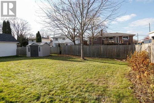 1002 Albany Court, Peterborough (Ashburnham Ward 4), ON - Outdoor