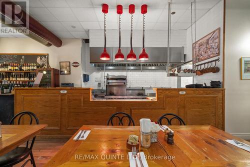 304 Front Street, Belleville (Belleville Ward), ON 