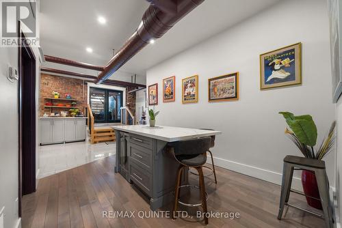 304 Front Street, Belleville (Belleville Ward), ON 