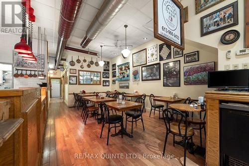 304 Front Street, Belleville (Belleville Ward), ON 