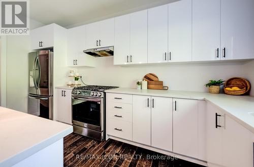 55 Tulip Crescent, Norfolk, ON - Indoor Photo Showing Kitchen With Upgraded Kitchen