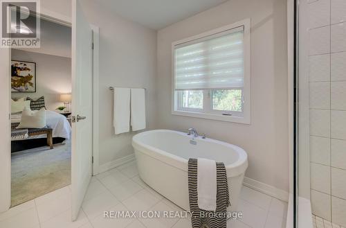 55 Tulip Crescent, Norfolk, ON - Indoor Photo Showing Bathroom