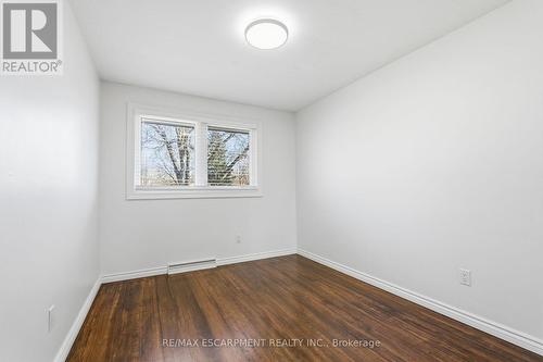 Second - 3493 Wiltshire Boulevard, Niagara Falls, ON - Indoor Photo Showing Other Room