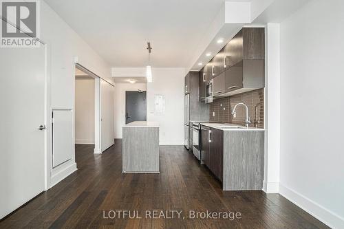 1705 - 255 Bay Street, Ottawa, ON - Indoor Photo Showing Kitchen