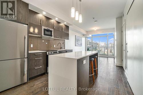 1705 - 255 Bay Street, Ottawa, ON - Indoor Photo Showing Kitchen With Upgraded Kitchen