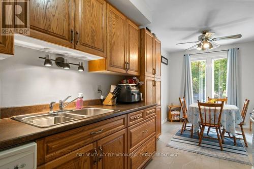 286 Barrett Boulevard, Greater Napanee (Greater Napanee), ON - Indoor Photo Showing Kitchen With Double Sink