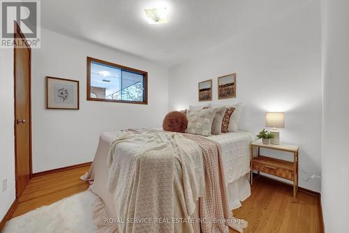 141 Scugog Street N, Clarington (Bowmanville), ON - Indoor Photo Showing Bedroom