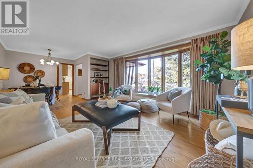 141 Scugog Street N, Clarington (Bowmanville), ON - Indoor Photo Showing Living Room