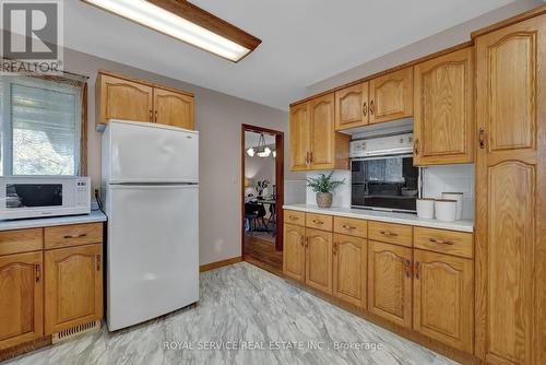 141 Scugog Street N, Clarington (Bowmanville), ON - Indoor Photo Showing Kitchen