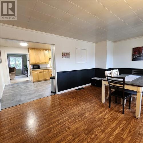 3262 Falconbridge Highway, Garson, ON - Indoor Photo Showing Dining Room