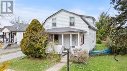 5 CHETWOOD STREET  St. Catharines (Western Hill), ON L2S 1J9