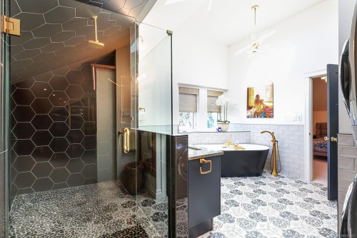 3839/3841 Ross Ave, Royston, BC 