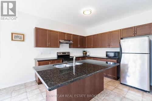 83 White Sands Way, Wasaga Beach, ON - Indoor Photo Showing Kitchen