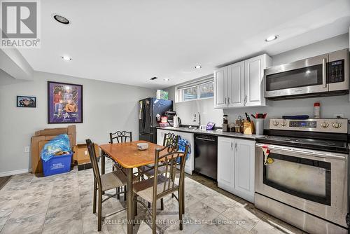 76 Rose Street, Barrie (Wellington), ON - Indoor Photo Showing Kitchen