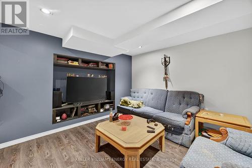 76 Rose Street, Barrie (Wellington), ON - Indoor Photo Showing Living Room