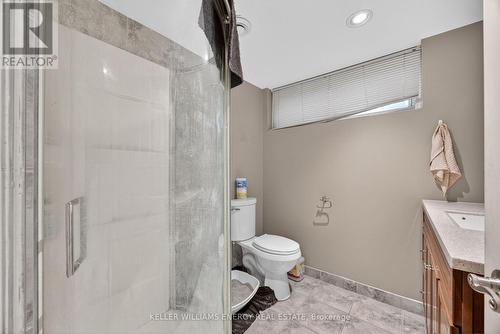 76 Rose Street, Barrie (Wellington), ON - Indoor Photo Showing Bathroom