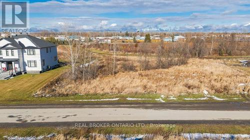 6810 Still Meadow Way, Ottawa, ON 