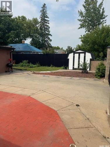 1515 2Nd Street, Estevan, SK - Outdoor