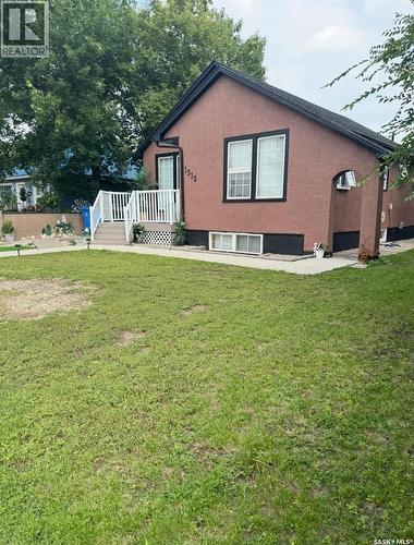 1515 2Nd Street, Estevan, SK - Outdoor