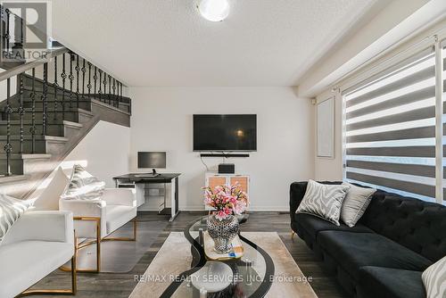 36 Tawnie Crescent, Brampton, ON - Indoor Photo Showing Living Room