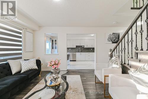 36 Tawnie Crescent, Brampton, ON - Indoor Photo Showing Living Room