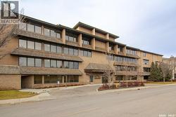 238 623 Saskatchewan CRESCENT W  Saskatoon, SK S7M 0A5