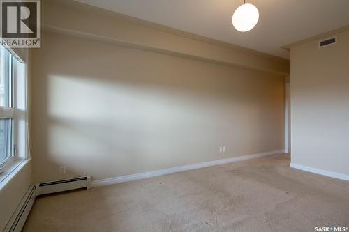 238 623 Saskatchewan Crescent W, Saskatoon, SK - Indoor Photo Showing Other Room