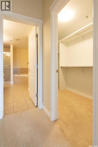 238 623 Saskatchewan Crescent W, Saskatoon, SK - Indoor Photo Showing Other Room