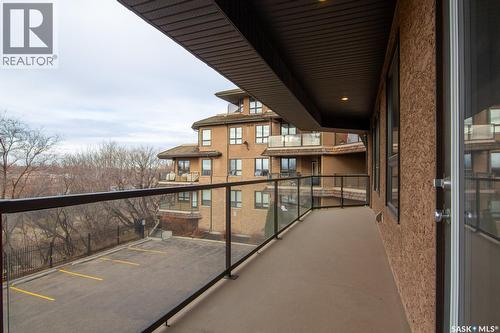 238 623 Saskatchewan Crescent W, Saskatoon, SK - Outdoor With Exterior