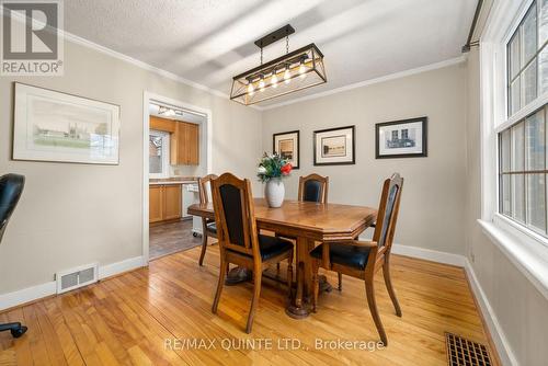 8 Greenlawn Avenue, Belleville (Belleville Ward), ON - Indoor Photo Showing Dining Room