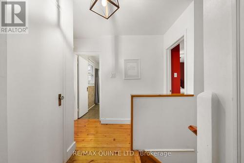 8 Greenlawn Avenue, Belleville (Belleville Ward), ON - Indoor Photo Showing Other Room