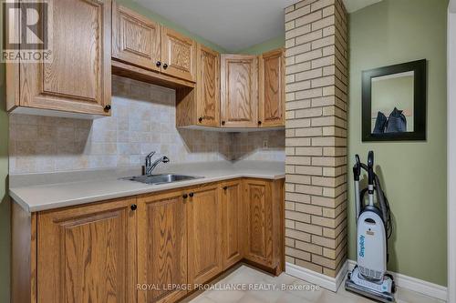 1787 Moncrief Line, Cavan Monaghan, ON - Indoor Photo Showing Kitchen