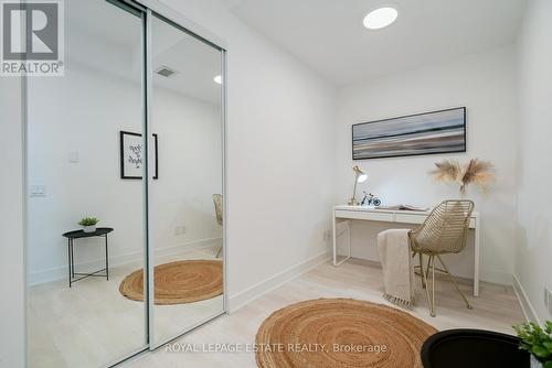 404 - 1285 Queen Street E, Toronto, ON - Indoor