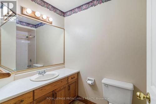 208 Beley Street, Brockville, ON - Indoor Photo Showing Bathroom