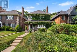 38 WHITEHALL ROAD  Toronto, ON M4W 2C6